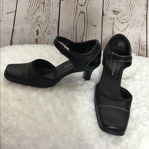 Apostrophe Black Shoes